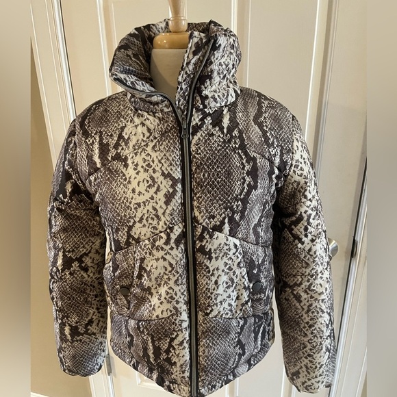Snakeskin Print Puffer Coat-Size Small - Picture 6 of 6